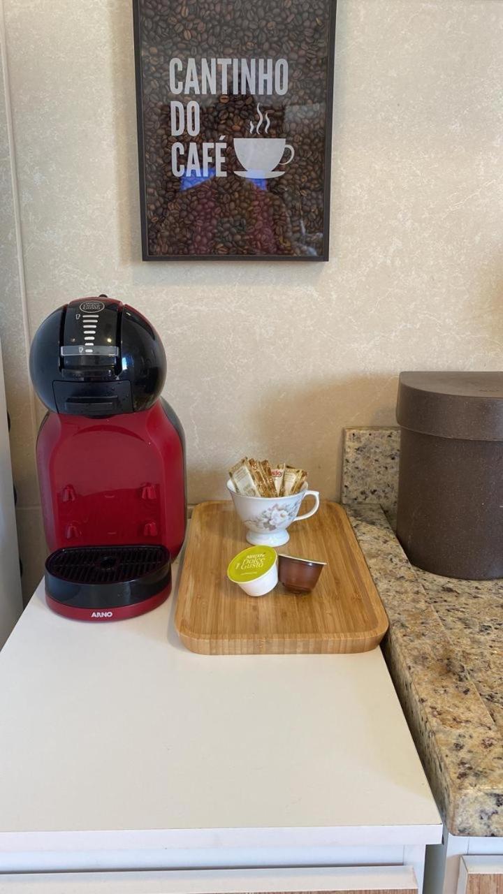 Germânica: Cozy 2-bedroom With Ac, Tv & Easy Access Apartment *